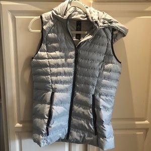 Lululemon Down For it Vest Gray 8 Puffer